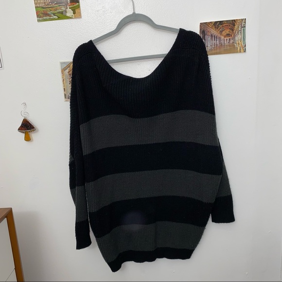 slouchy sweater - Picture 3 of 3